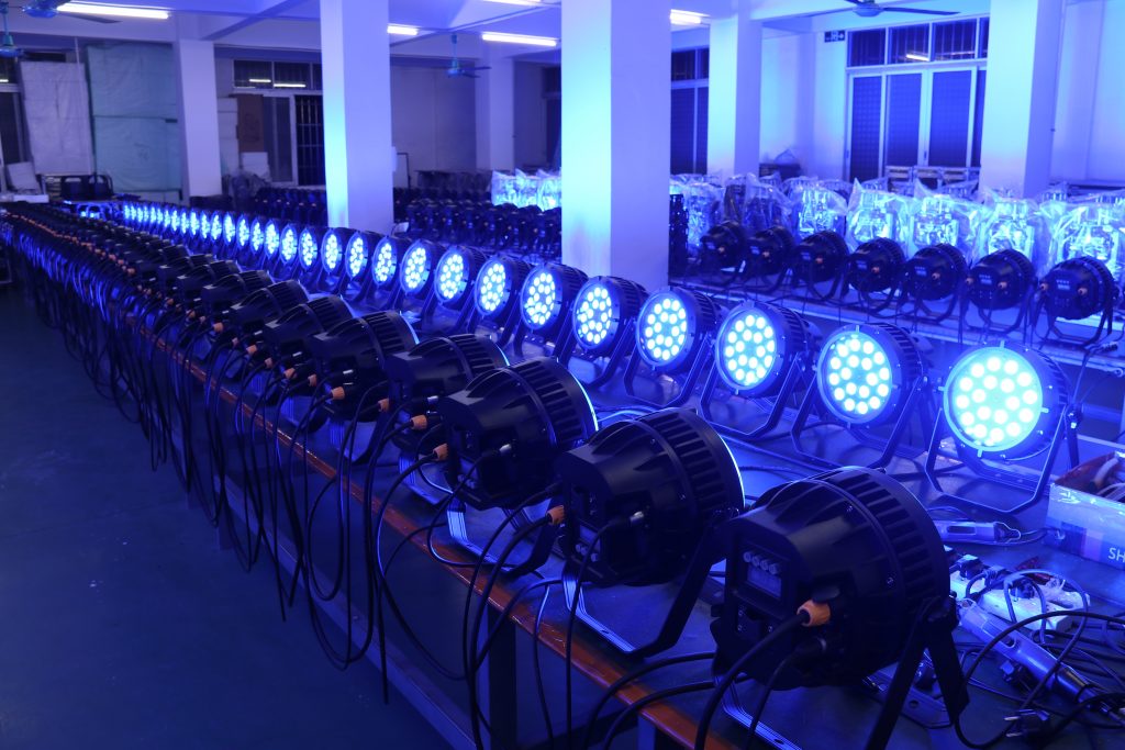 IM-PLWP1815 Batch Production of Waterproof LED PAR Can Lights (3)